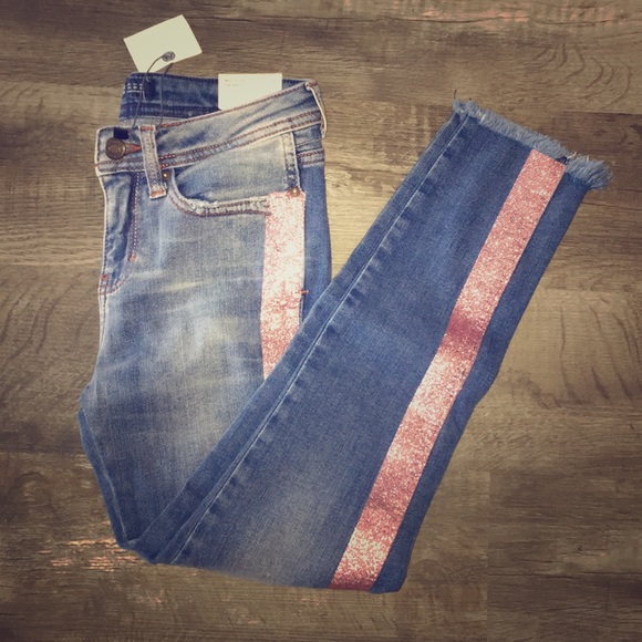 ❤️ Zara Raw Hem Pants - Picture 2 of 6